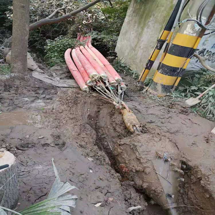 鼎湖拖拉管